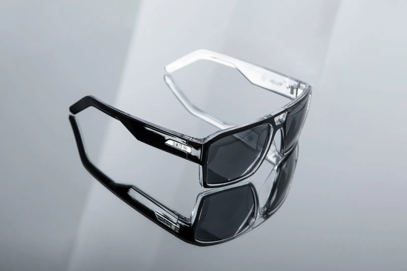 Unit Clothing UNIT Sunglasses Command - Polarised BLACK SILVER Best